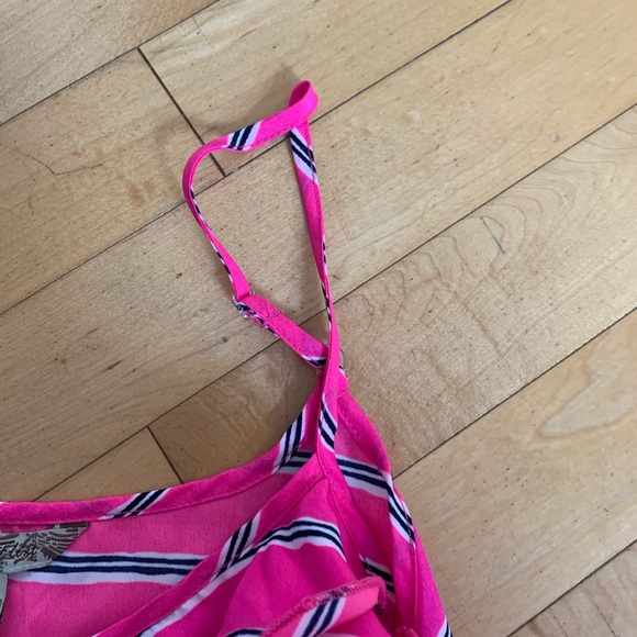 [M]👚NWOT - Bright pink ruffly tank - Picture 6 of 7